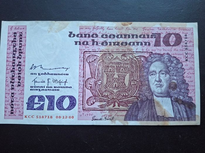 The Central Bank of Ireland. B Series 10 Pounds (1980)