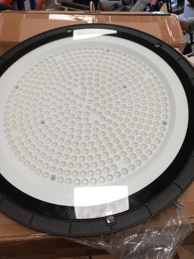 UFO LED LIGHT 300W (brand new in box)