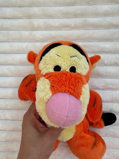 Disney Tigger Floppy Posh Paws Used Please look at the pictures