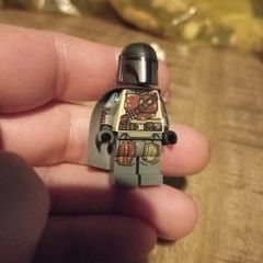 Lego star wars minifigure the mandalorian UCS