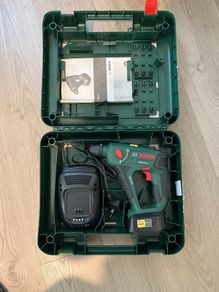 Bosch Uneo Maxx drill