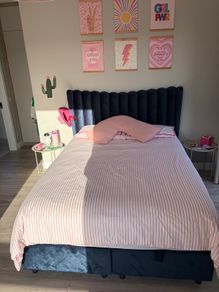 King size bed