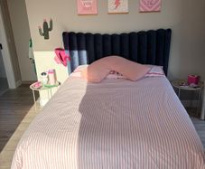 King size bed
