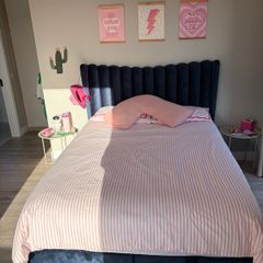 King size bed