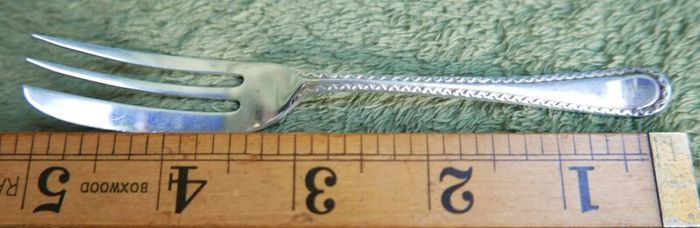 Vintage 925 Sterling Silver Sheffield Cake Forks in original box 98,7g