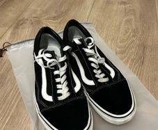 Vans Black (UK8/EU42)