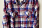 Forever 21 women ladies shirt in very good condition