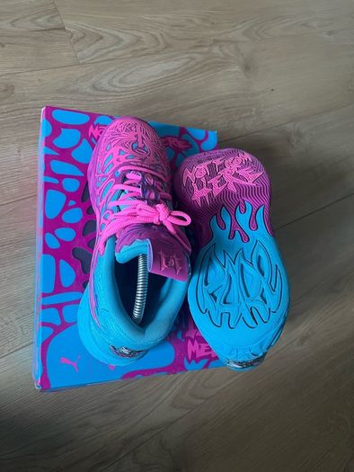 Basketball shoes Lamelo Ball