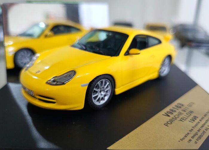 Porsche 911 Gt3 1:43 Model Reduced To Clear