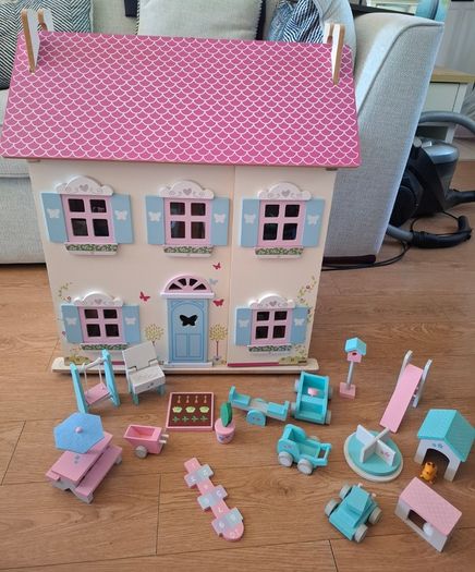 Dolls house