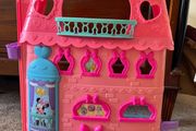 Minnie Mouse Bow-Tel Hotel