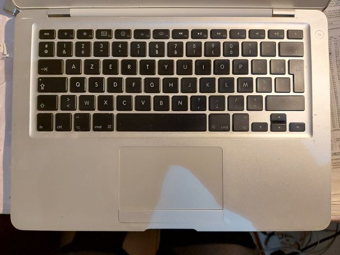 MacBook Air 13 inch, A1237, excellent cosmetic Condition, Password Locked