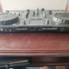 Dj