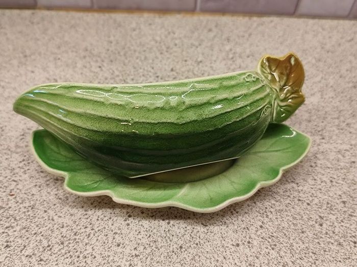 Vintage Royal Winton Green Leaf Gravy Boat and Underplate Pristine Condition