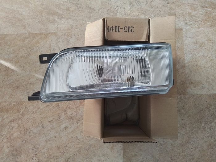 Nissan Cherry New Headlamp.