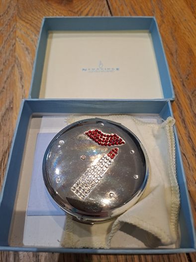 Newbridge Silverware Compact Mirror