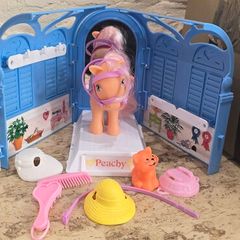 Basic Fun Pretty Parlour Complete No Box As New  2018 MLP My Little Pony Playset