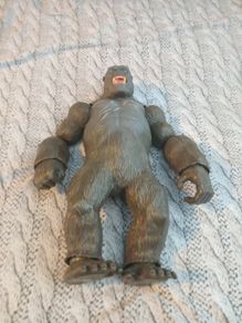 XL king kong figure