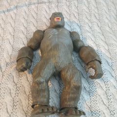 XL king kong figure