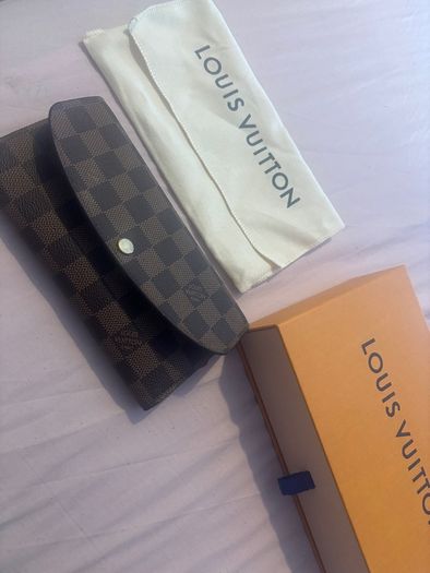 louis vuitton emilie purse