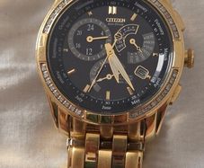 Citizen Calendrier Diamond 44mm Black Dial Eco-Drive Gold