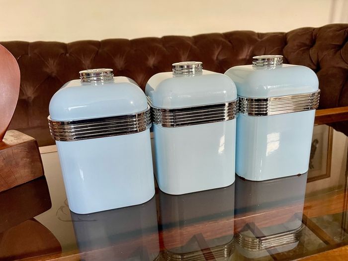 3 Swan Retro Enamel Airtight Storage Containers Powder Blue 1 litre
