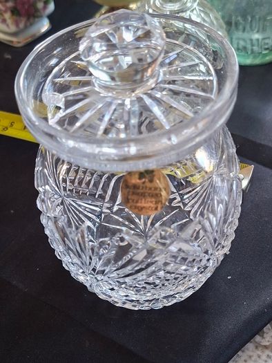 Beautiful Crystal Preserve Jam or Honey Jar with Lid, Postage Available