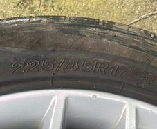 Alloys wheels  17