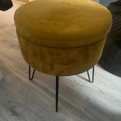 Next mustard storage stool needs repair