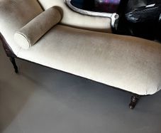 Victorian Chaise Longue (also has 2 matching chairs)