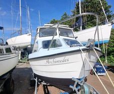 Fishing boat ..bonwitco 19.8 feet fast fisherman