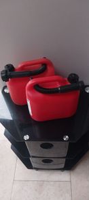 Jerry/ fuel cans