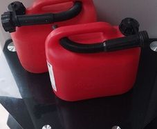 Jerry/ fuel cans