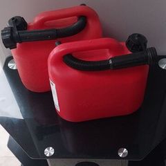 Jerry/ fuel cans
