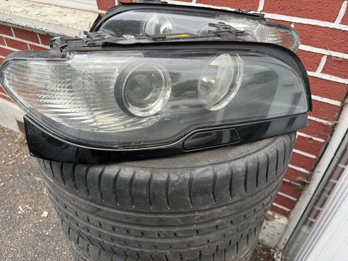 BMW E46 Headlights