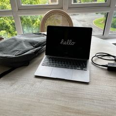 Macbook Air 13" 2020 Intel I7, Very Good Condition