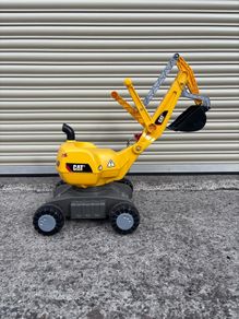 Rolly Cat Excavator Digger