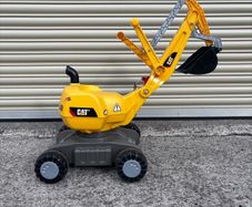 Rolly Cat Excavator Digger
