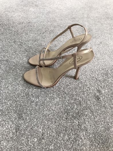 Pretty Schuh Diamonte Strappy Sandals size 39