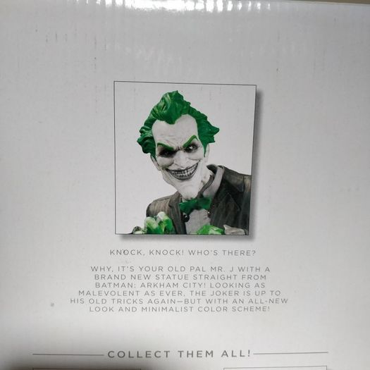 Batman: Arkham City - The Joker Statue