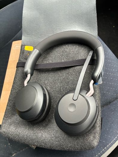 Jabra evolve2 headset