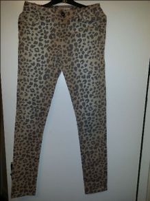 New Look Yes Yes leopard print stretchy jeans as good as new size UK8 EUR36 Postage included