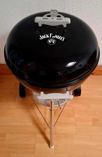 Weber 47cm Compact Kettle Charcoal BBQ + extras