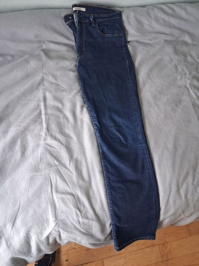 Womens levis jeans size 32
