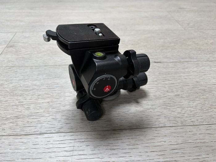 Manfrotto 410 Junior Geared Tripod Head