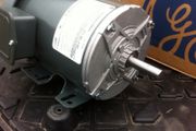 New 3 phase  1 1/2 hp  motor k167, model 5k49sn4118, 1 1/2hp, 1725rpm, 208-230/460v, 3ph