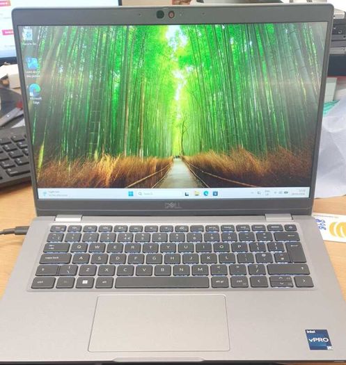 Dell Latitude 5330 Touchscreen - Core i7 12th Gen | 16GB RAM | 512GB NVMe | Windows 11 Pro