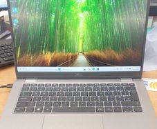 Dell Latitude 5330 Touchscreen - Core i7 12th Gen | 16GB RAM | 512GB NVMe | Windows 11 Pro