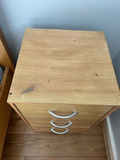 2 Bedside Lockers
