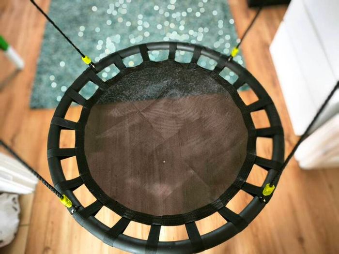 Large Premium Nest Swing. 99 cm. Excellent Condition.